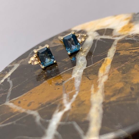 Mejuri Blue Topaz Duo Studs London Blue Topaz, Discontinued by Mejuri - Picture 2 of 6